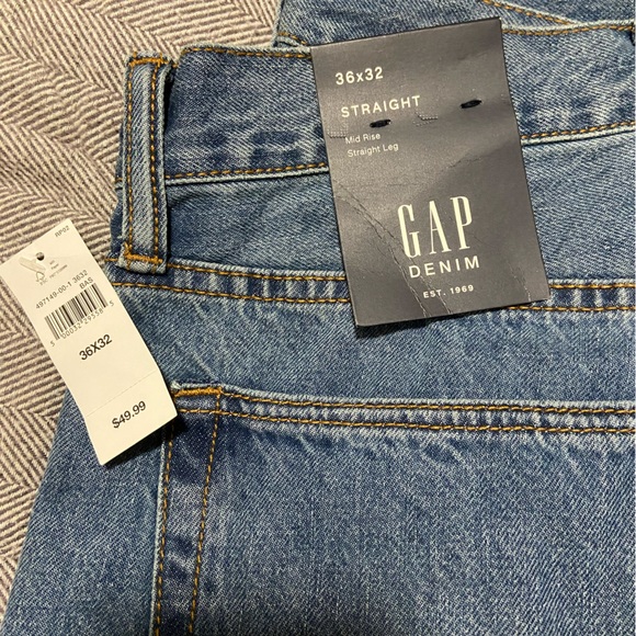 GAP mid rise straight leg jeans 36x32 NWT - Picture 3 of 4
